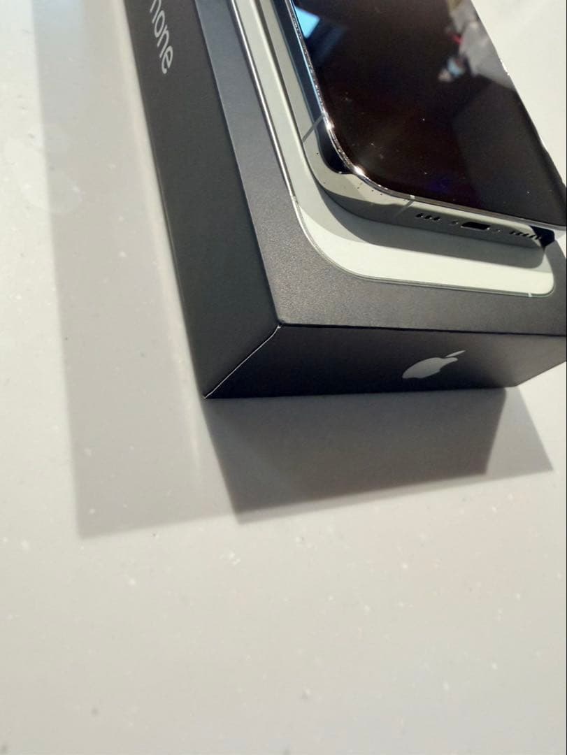 MadoPutra iPhone 13 Pro 256GB ホワイト