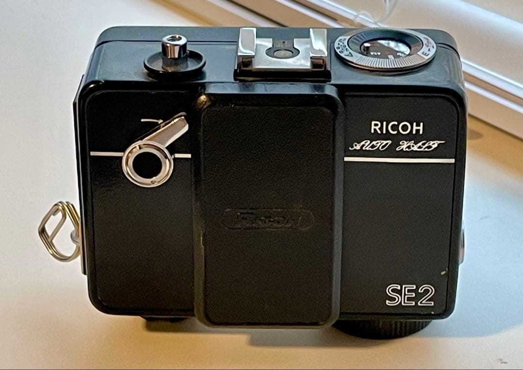 フィルムカメラRICOH SE2 オートハーフ
