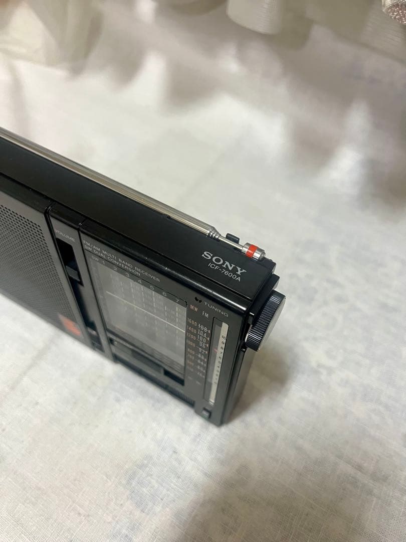 動作品　　SONY ICF-7600A FM/AM/SW 短波ラジオ