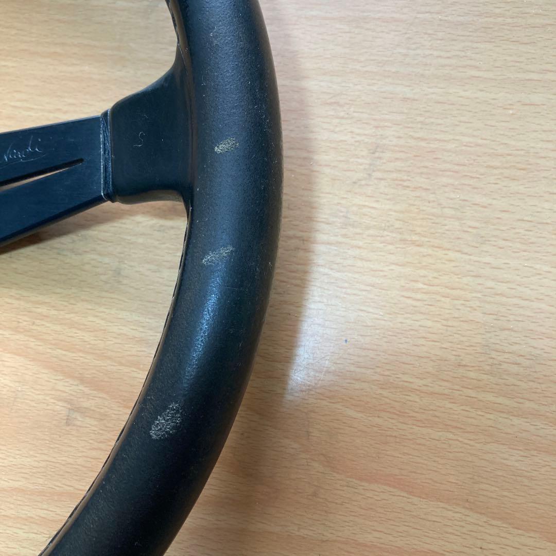 イタリア製のナルディ3本スポークの38㎝レザーハンドル