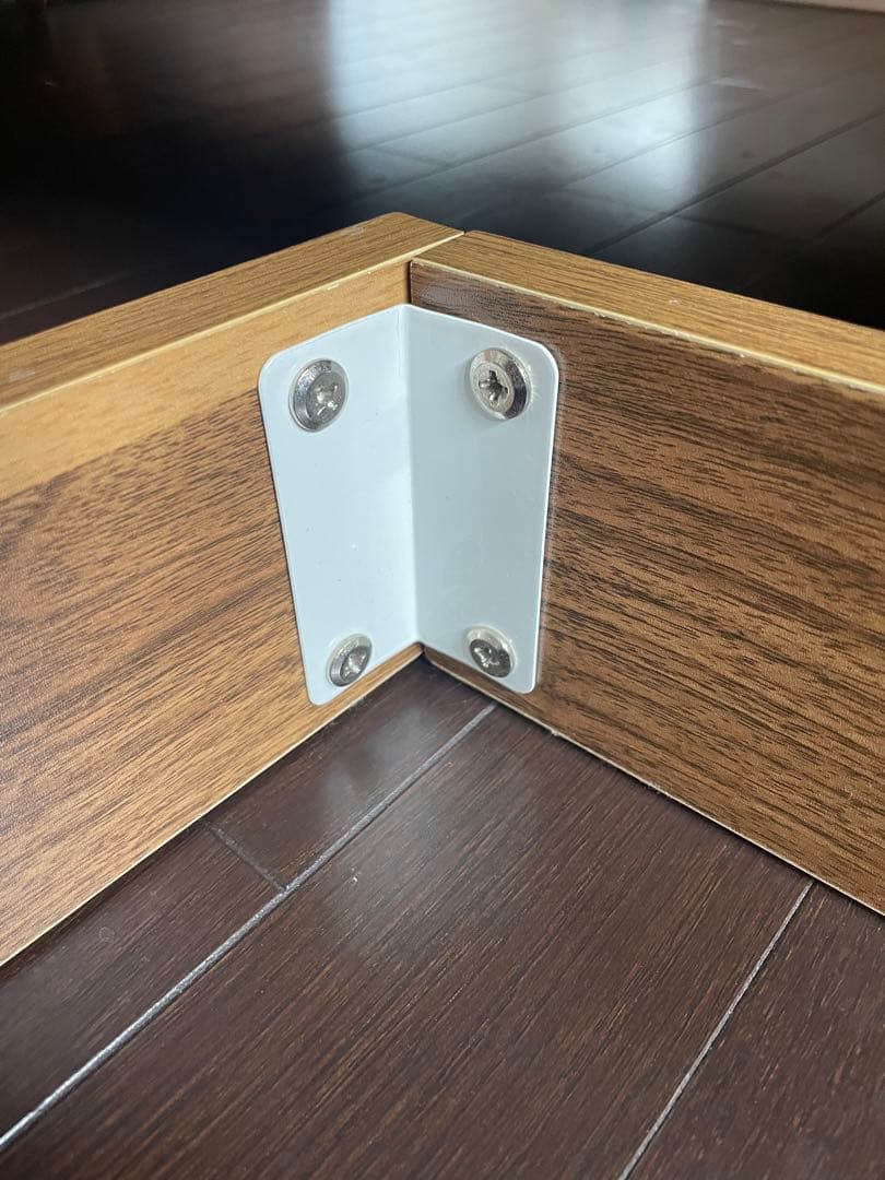 ダブルサイズベッドフレーム　棚　コンセント