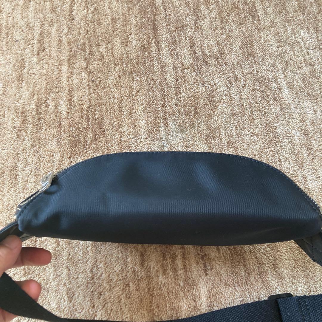 【状態良ほぼ未使用】APC 黒ボディバッグ ウエストポーチバッグアーペーセー