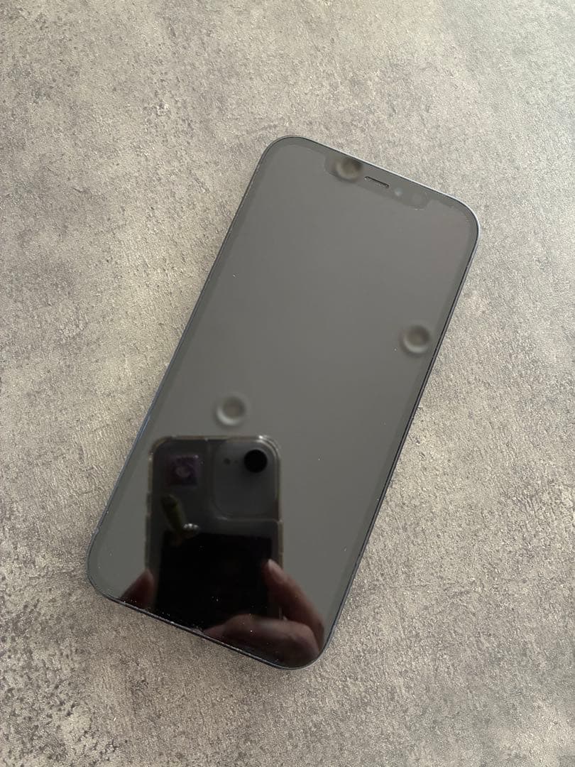 Apple iPhone 12 ブラック 64GB バッテリー残量77%