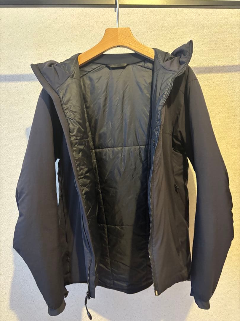 ジャケット・アウター ARC'TERYX ATOM AR hoody