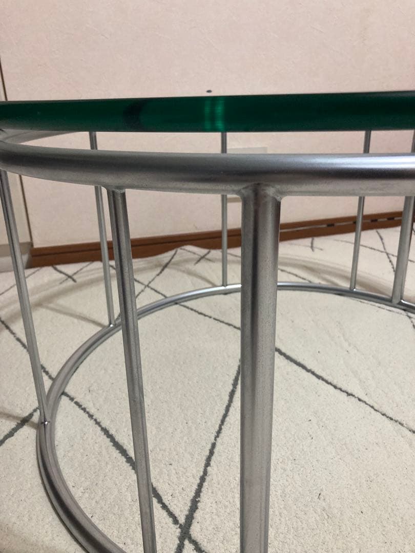 ガラスリビングテーブル