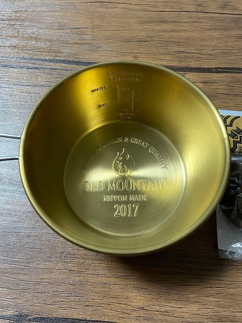 OLD MOUNTAIN シェラカップ 2017年製とラクダ皮グリップ