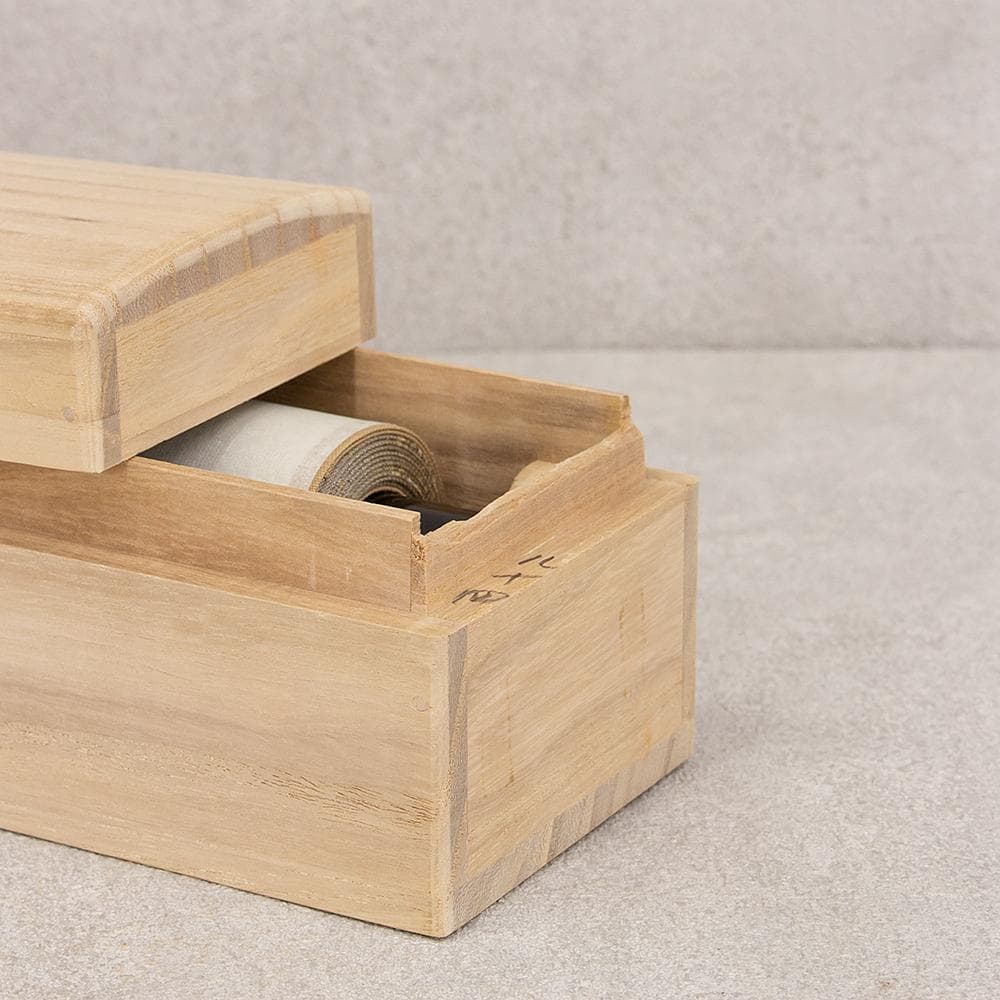 掛軸 茶掛 一行書 福本積應「松無古今色」共箱 大徳寺派 招春寺・宝林寺住職