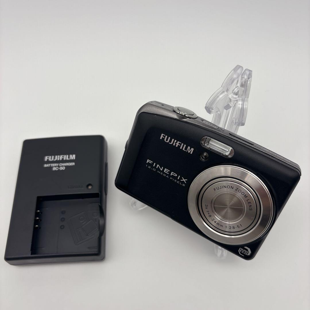 FUJIFILM FINEPIX F50fd 富士フイルム 動作確認済 充電器付