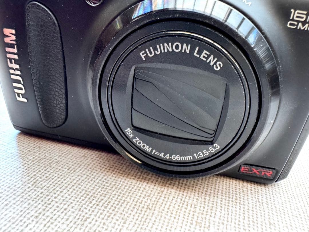 最終値引き Fujifilm FinePix F600 EXR 15メガピクセル