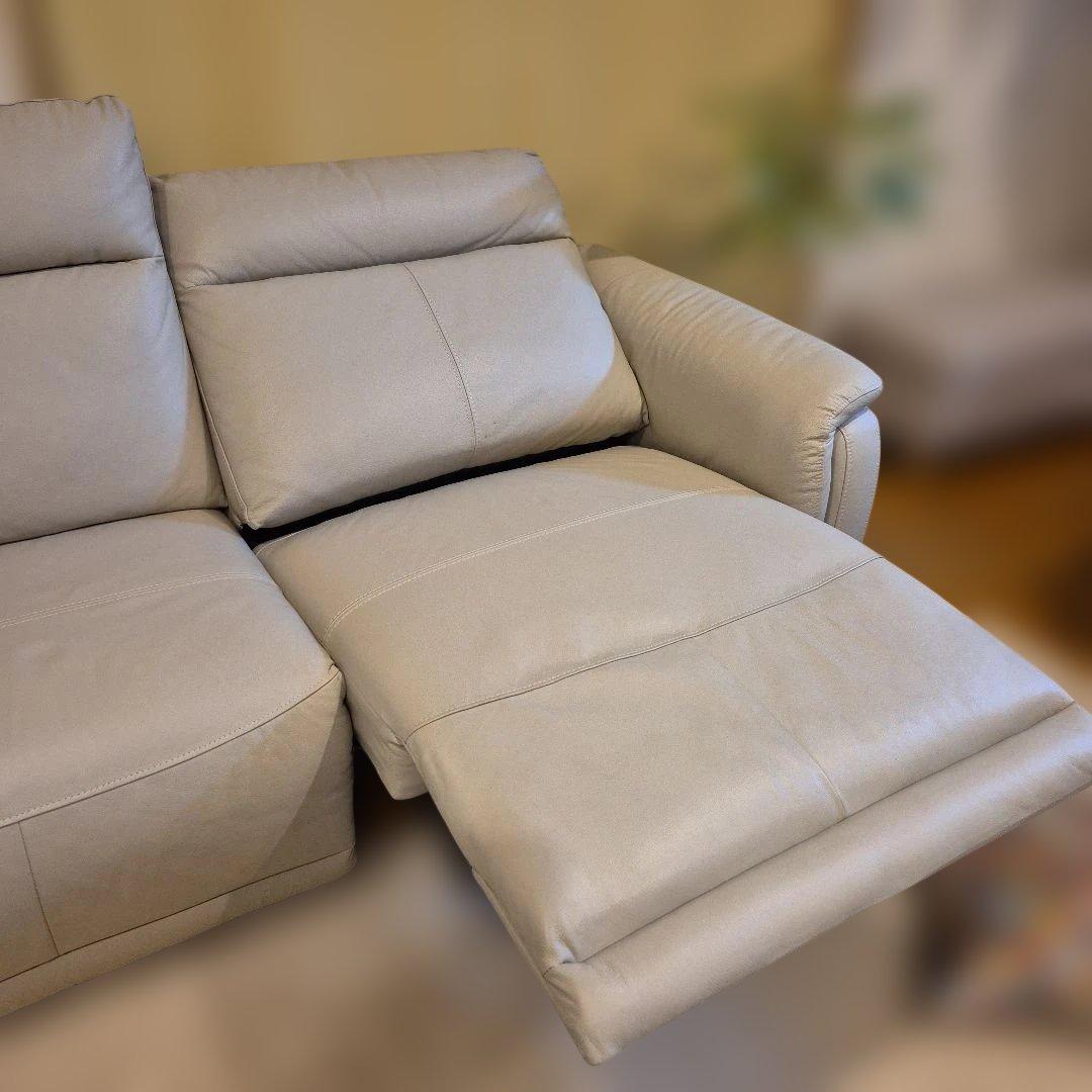 お値下げ　レザーソファー電動リクライニング　2024年購入　2/6まで