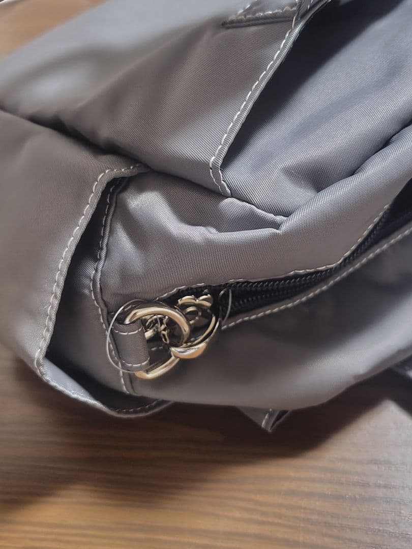 【新品・タグ付き】ナイロンデイジーステッチショルダーバック