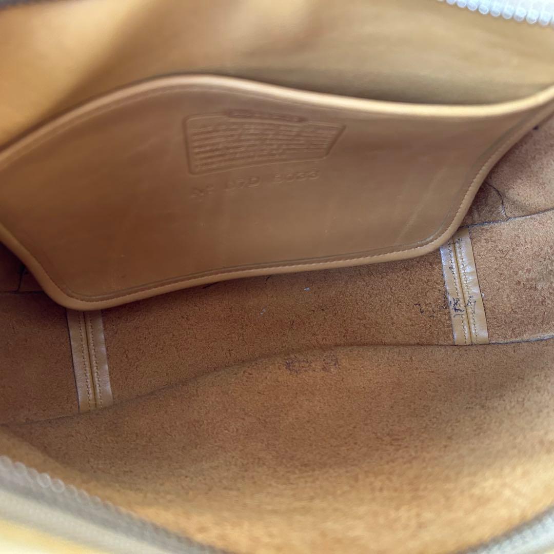 クリーニング済 old coach 9033 Ergo Pocket Zip