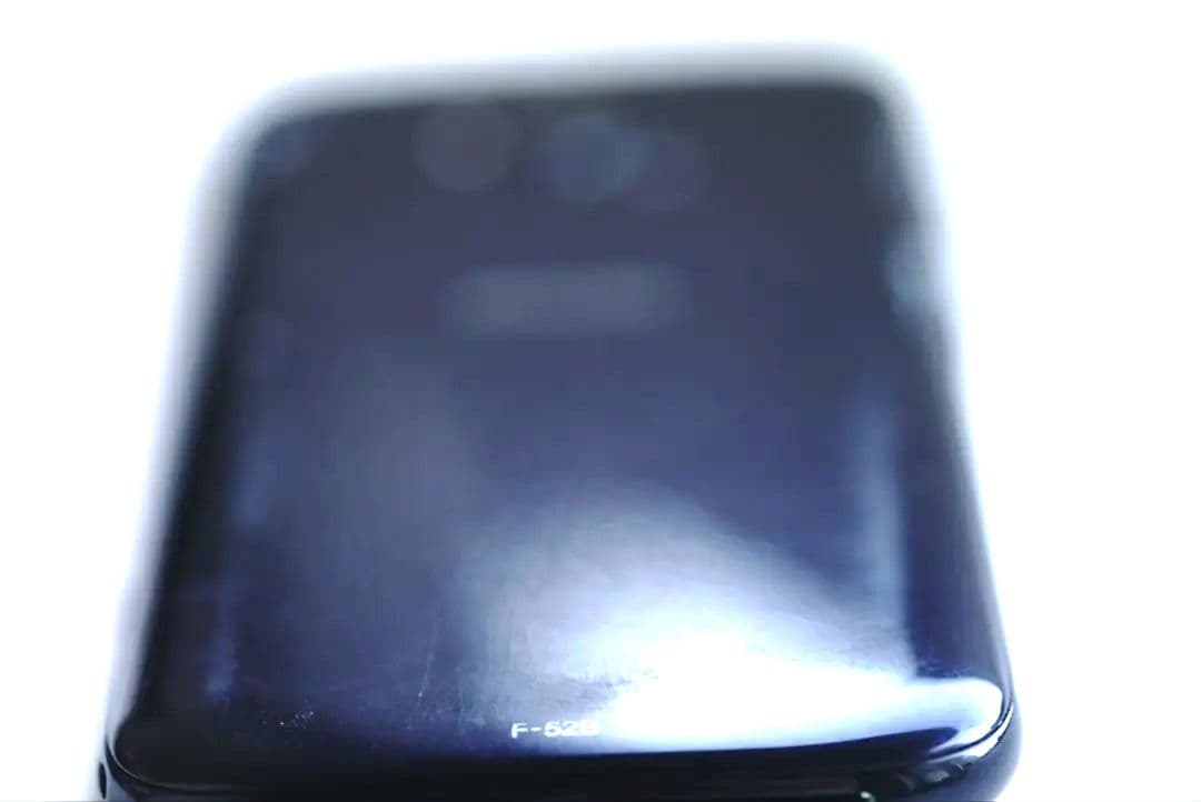 【良品】F-52B らくらくスマートフォン SIMフリー Android