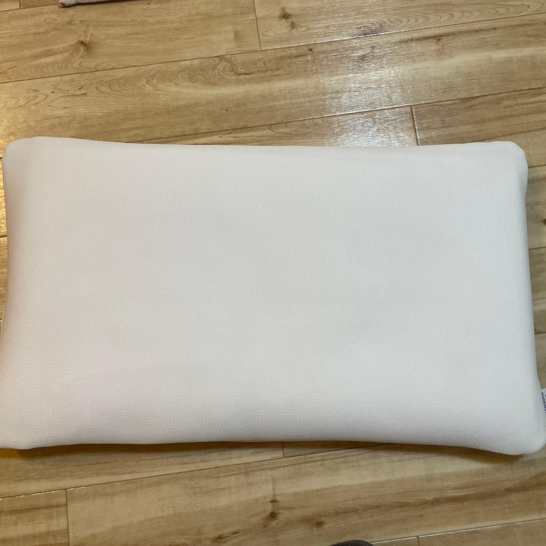 エアウィーヴ ピロー S-LINE　※開封済・1ヶ月使用