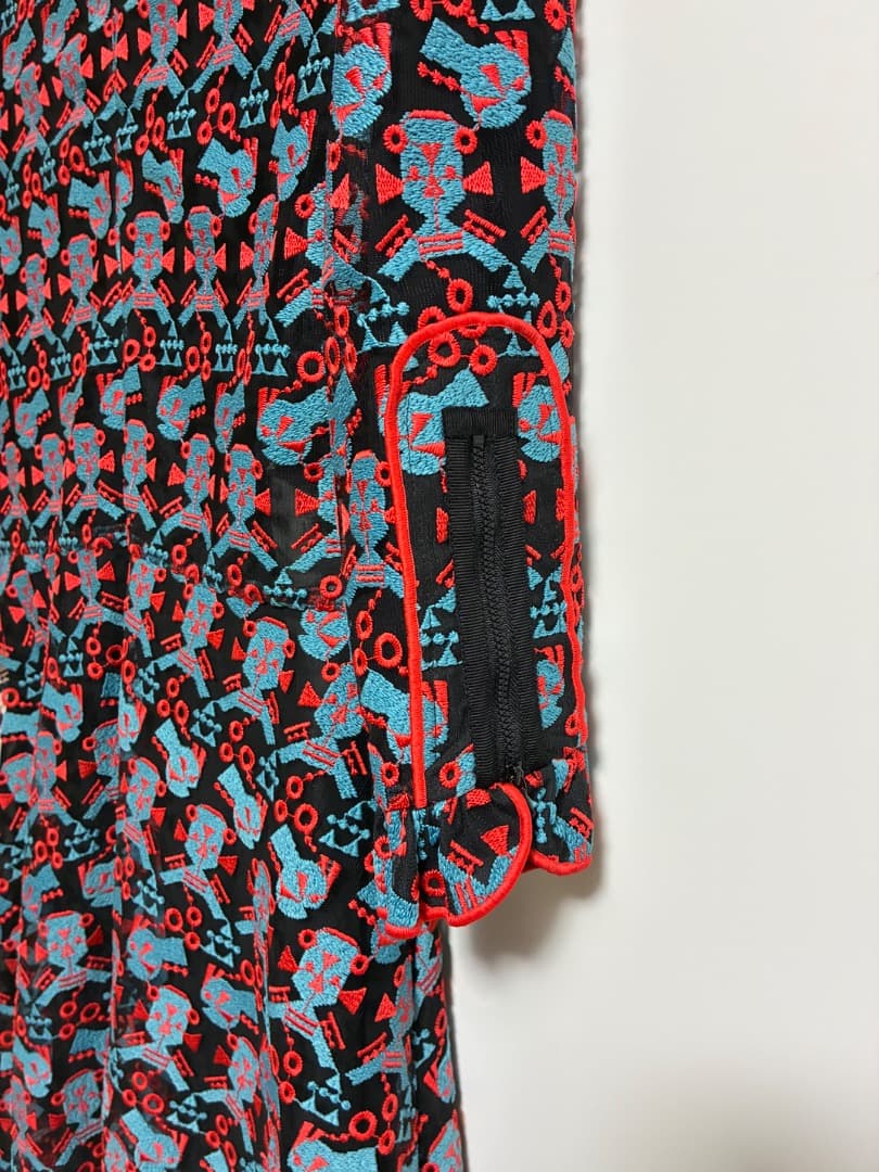 【値下げ】EMPORIO ARMANI 柄刺繍 七分袖Aラインワンピース