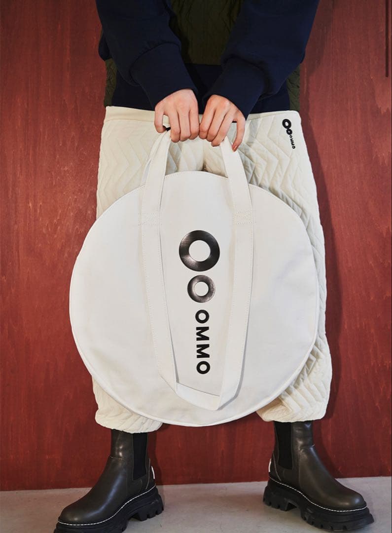 OMMO ホワイト ラウンドエコバッグ 新品未使用