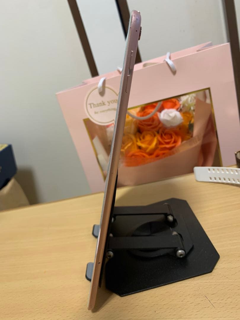 Apple iPad pro Wi-Fi + Cellular 9.7 インチ