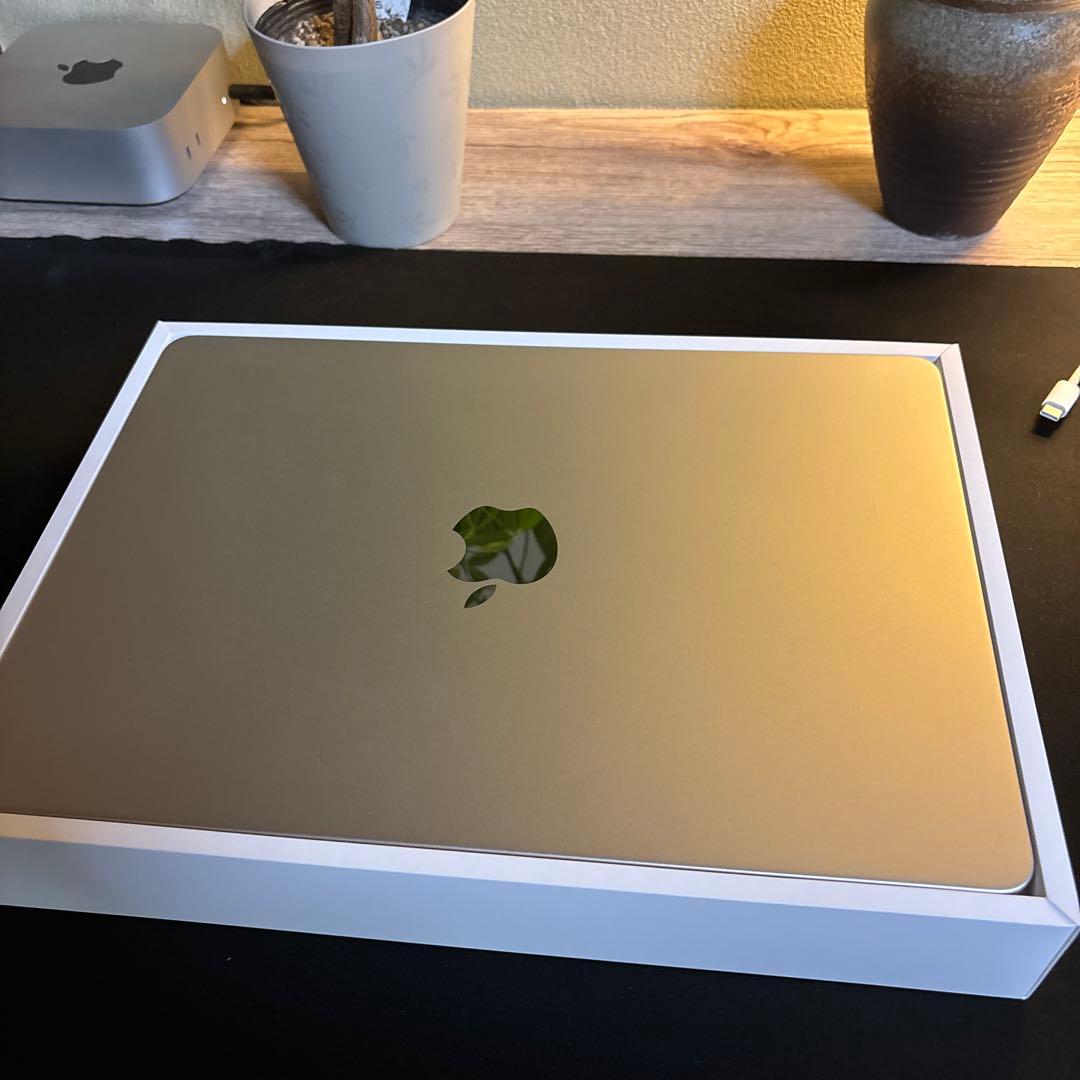 M2 MacBook Air USキーボード 【2025年2月購入】