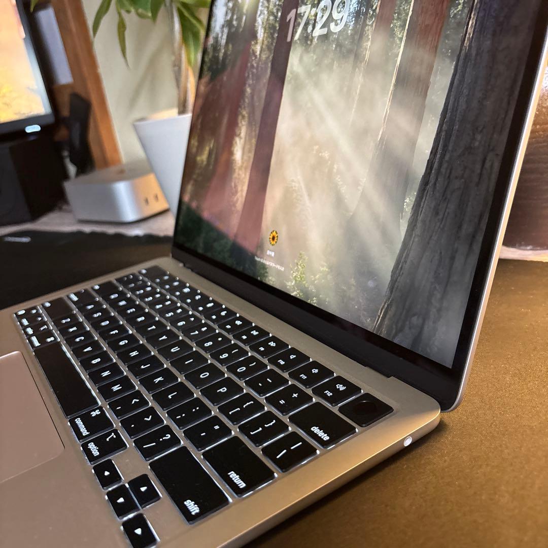 M2 MacBook Air USキーボード 【2025年2月購入】