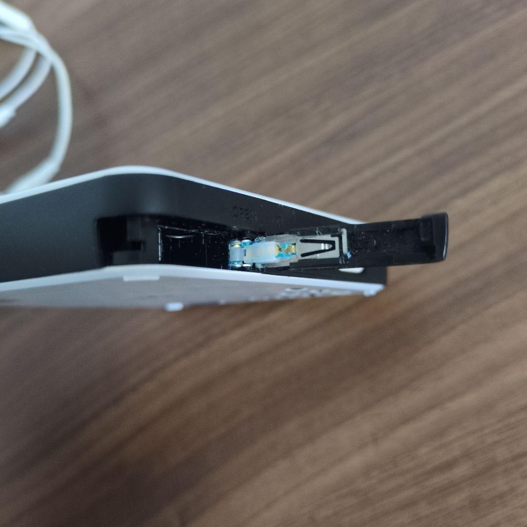 SONY　MDウォークマンMZ-E630 ホワイト　※難あり