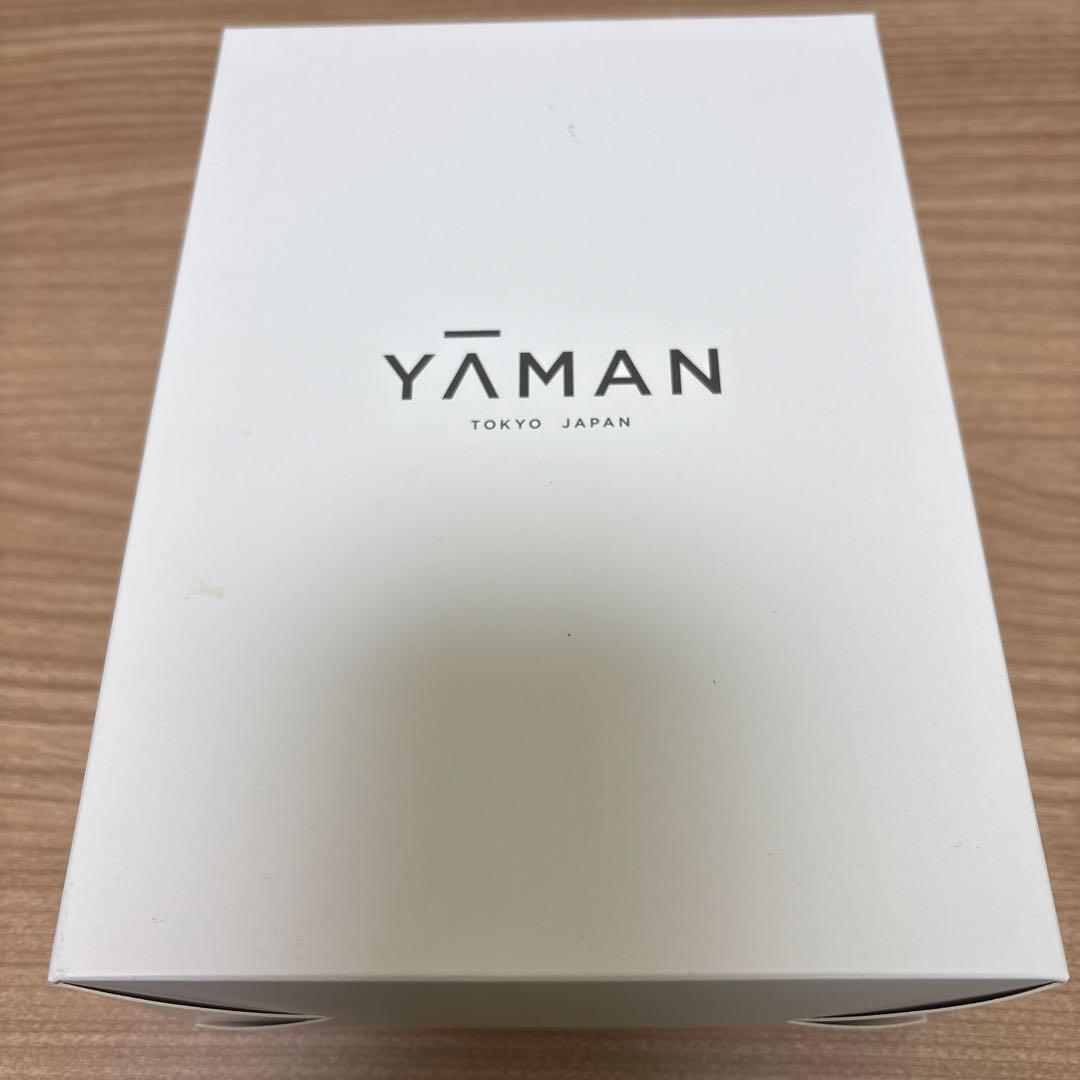 【残３★未開封】持ち運びラクラク♪ 小さくてもパワフルな美容ローラー！