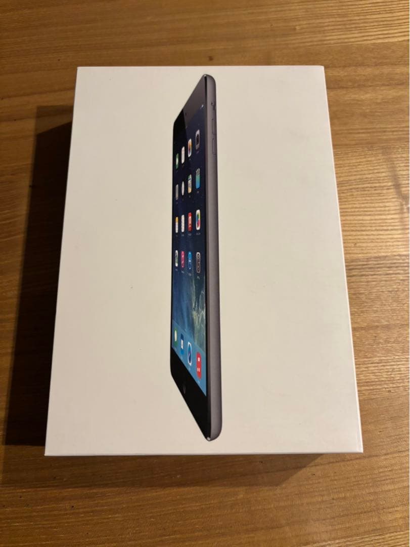 動作美品　iPad mini 3 16GB Wi-Fi 純正ケース付き　グレー