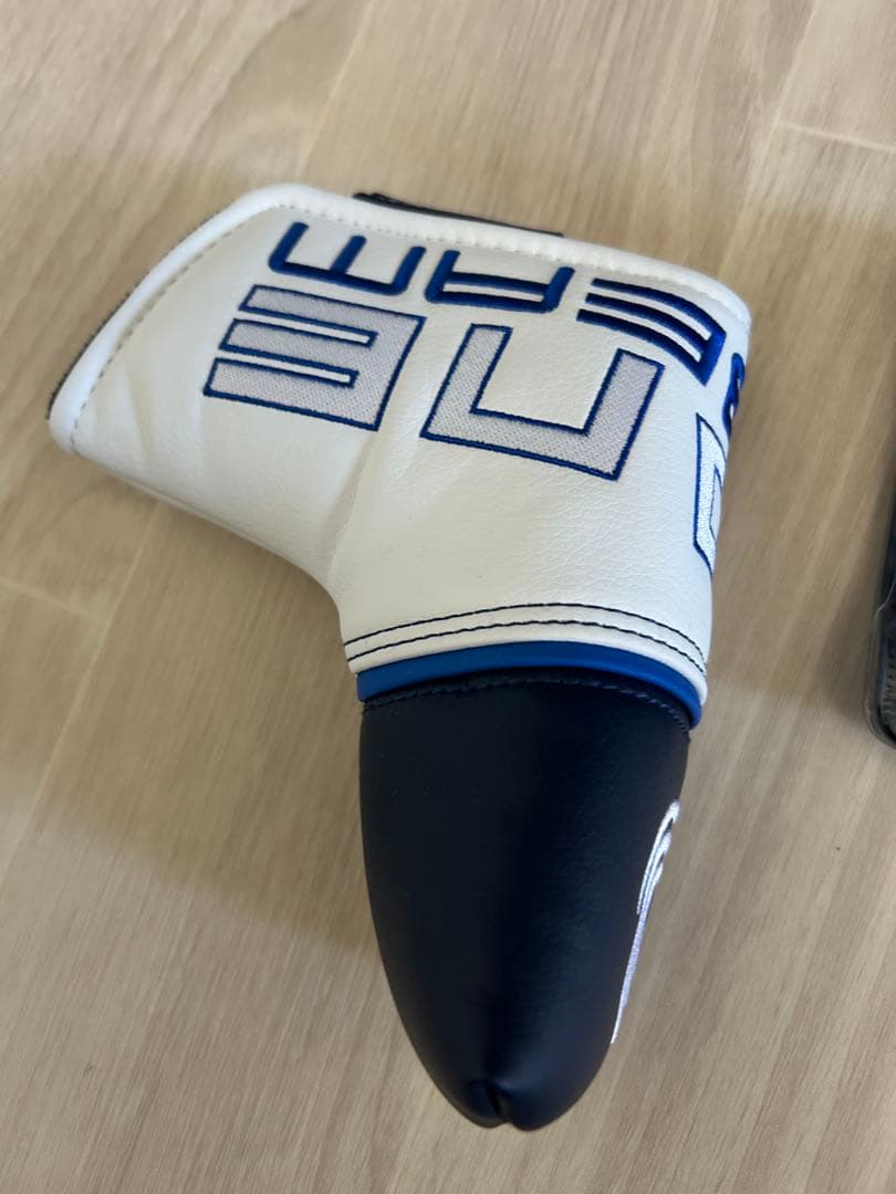 新品未開封品　AI ONE トライビームパター #1ヘッドカバー付　34インチ