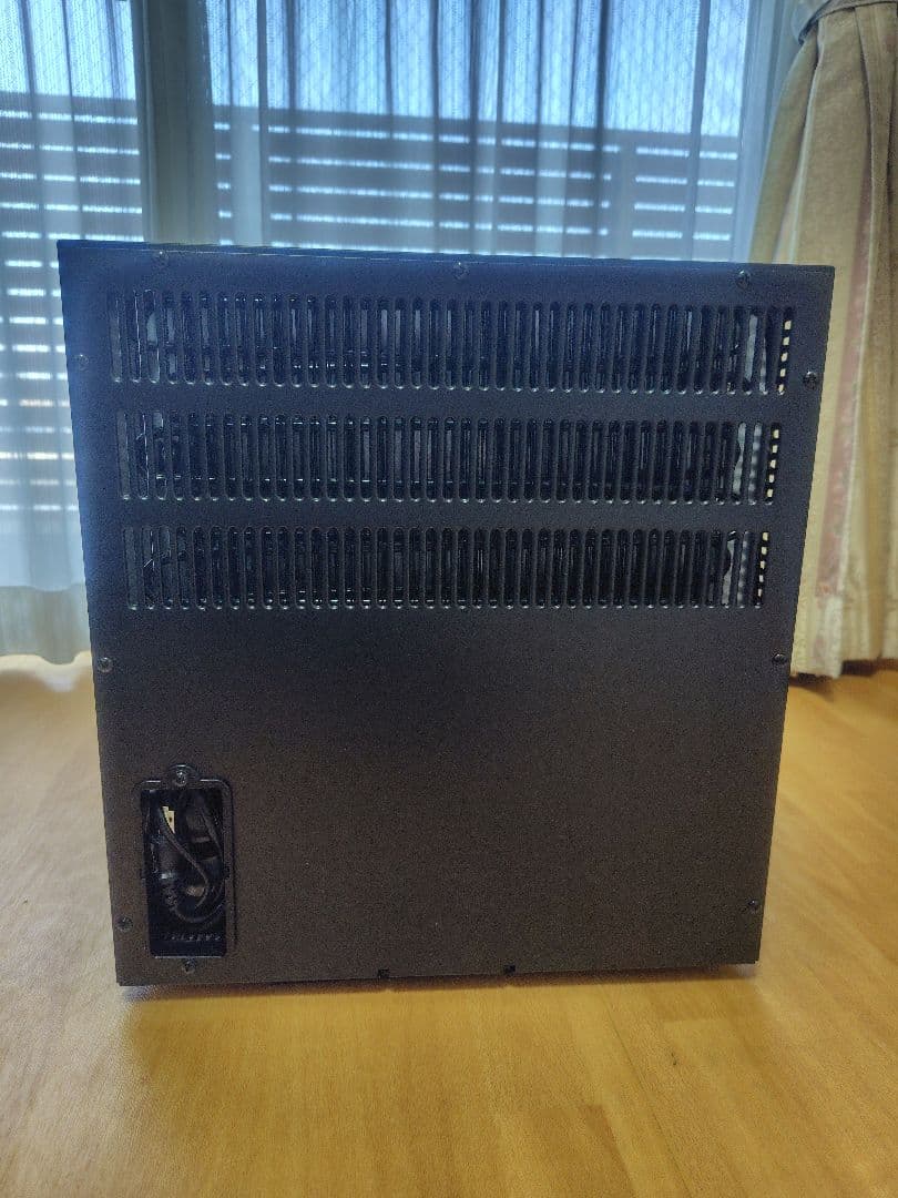 【美品】小型冷蔵庫 20L 1ドア SunRuck SR-R2003