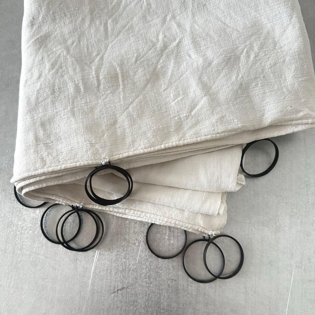 超大判アンティークリネンで仕立てたずっしり重い素敵なカーテン