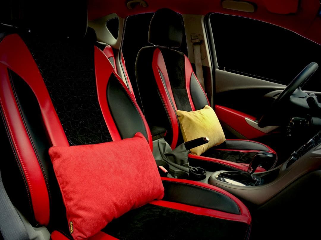 【最強の素材】高級車内装素材のクッション 触ったら戻れない ダークベージュ