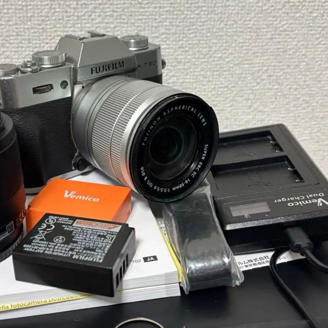 Fujifilm X-T30 ミラーレス一眼 カメラ