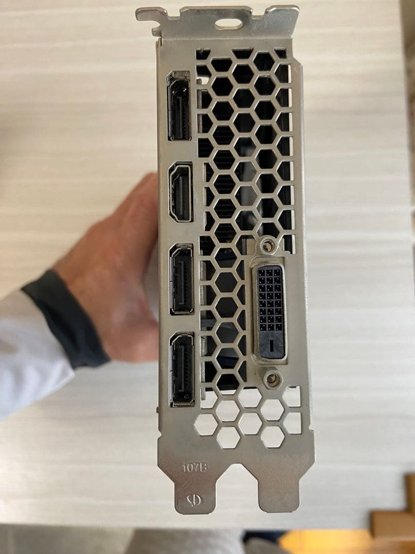 GeForce GTX 1070 グラフィックボード