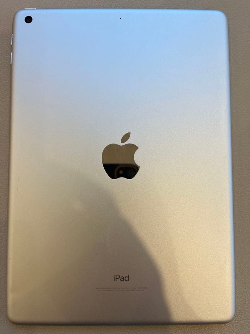 iPad本体　第6世代　32GB Wi-Fiモデル