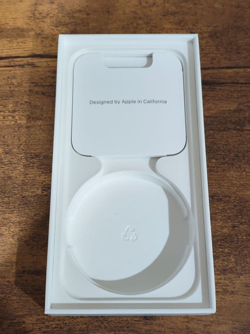 iPhone 15 Pro ブラックチタニウム 128GB バッテリー89%