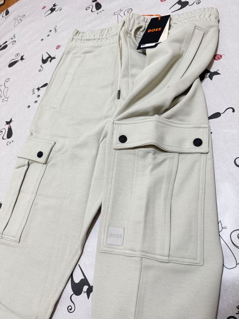 HUGO BOSS 新品未使用　メンズ　ジョガー　パンツM (定価¥31,000