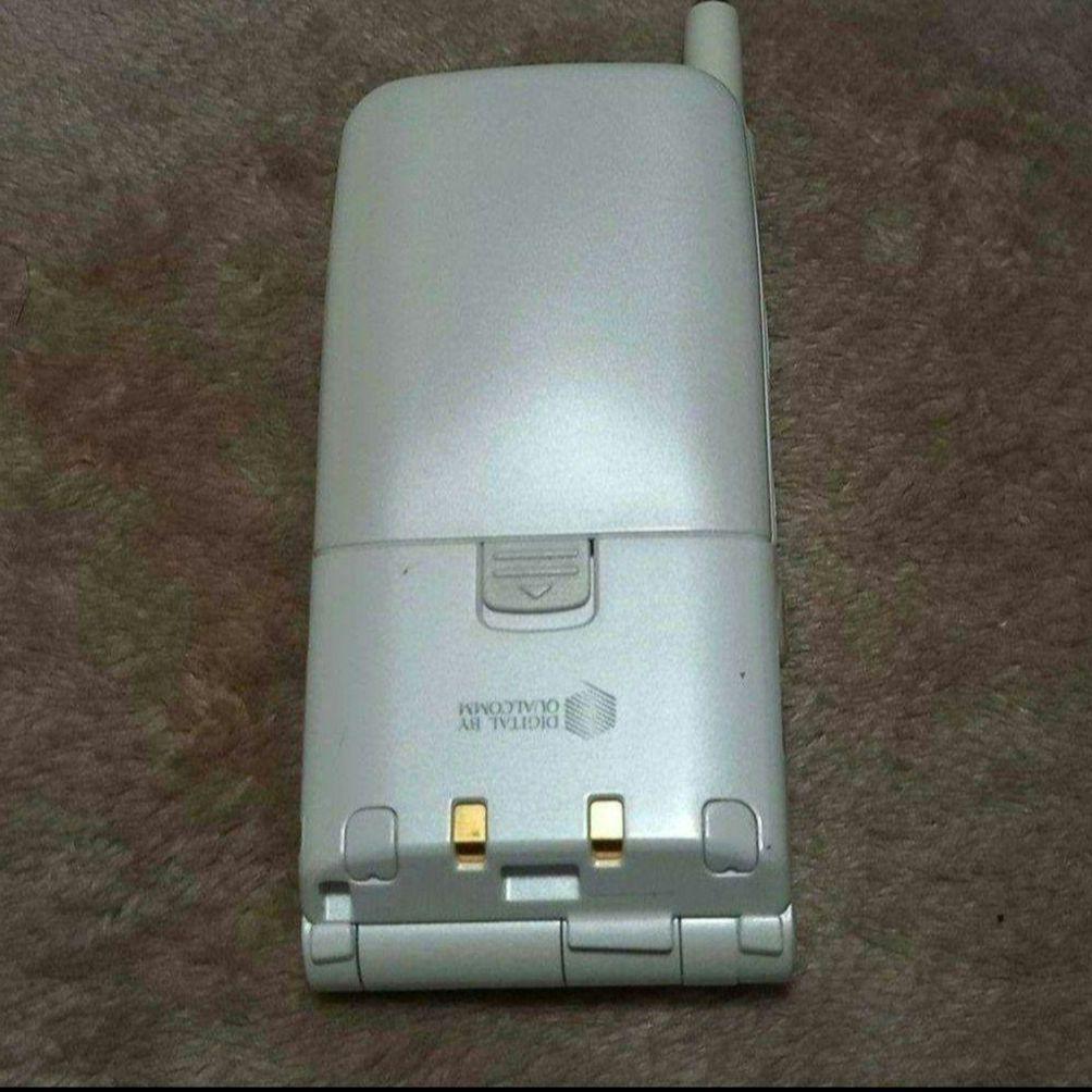 ガラゲー ハロキティ コラボ