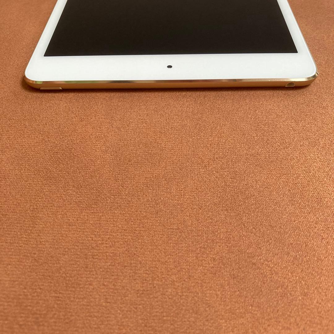 2594【早い者勝ち】外観美品☆iPad mini4 128GB WIFIモデル
