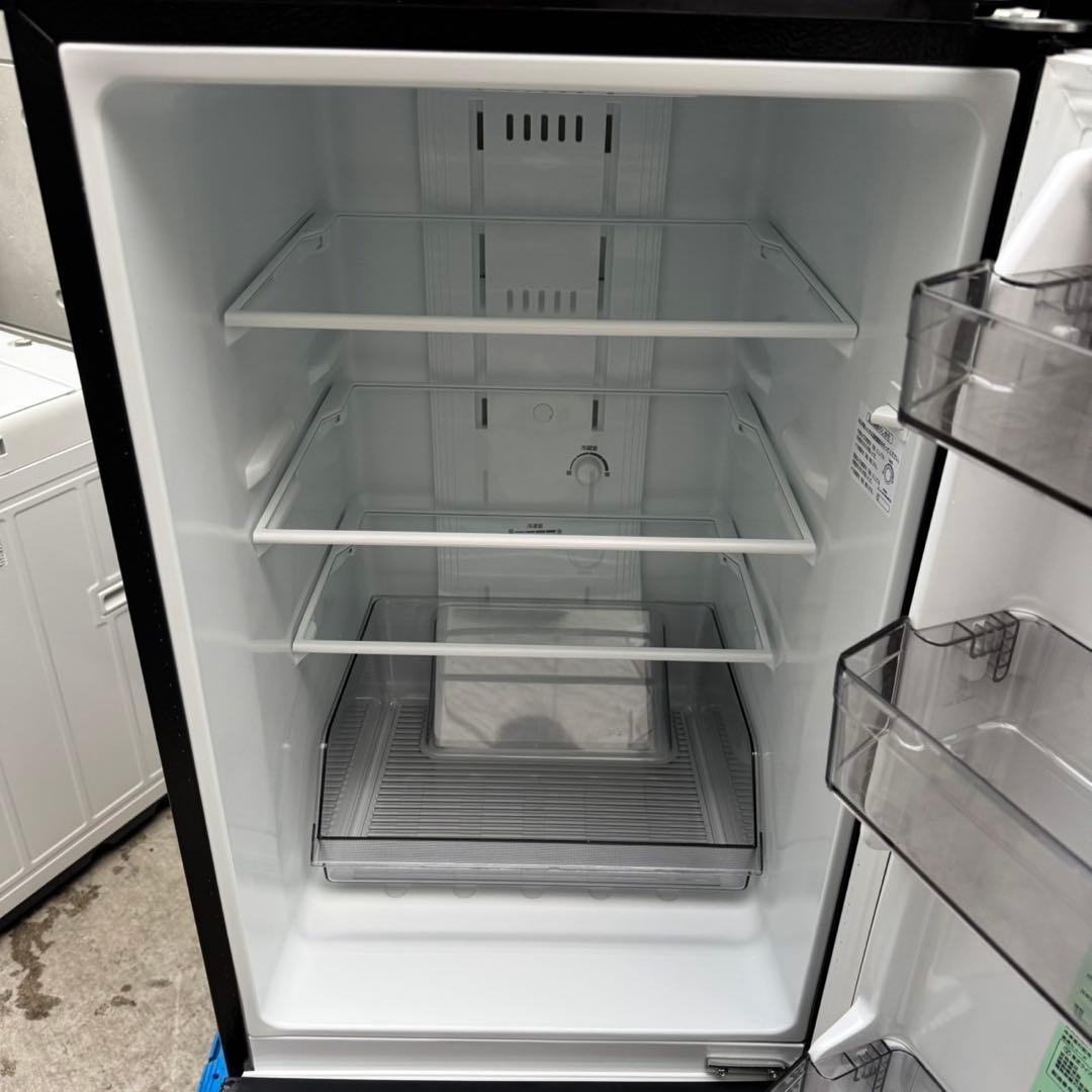 247⭐️2024年製美品★東芝　冷蔵庫　ブラック　黒　自動霜取り　一人暮らし