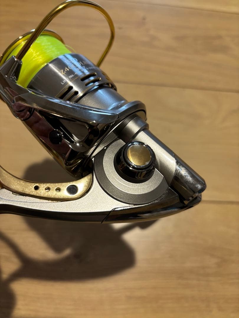 ダイワ トーナメントISO Z 4000LBD 替えスプール、リールカバー付