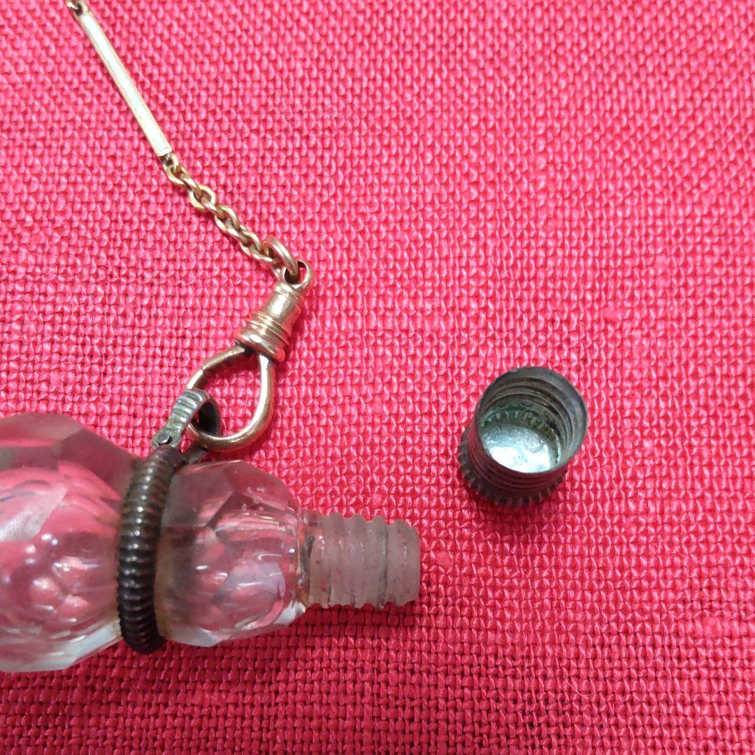 江戸時代ギヤマン切子瓢箪型銀製金具根付け/K18チェーン。
