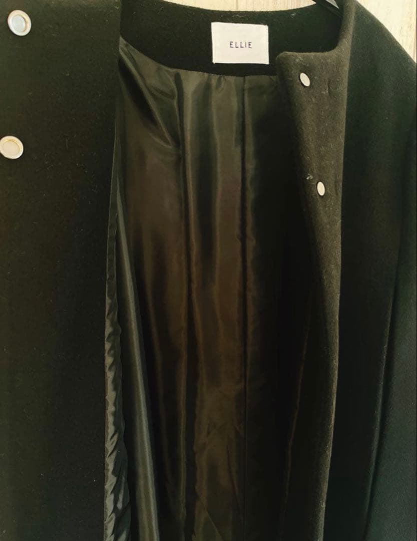 大人気！　ellieケープコート　ブラック　ポンチョ