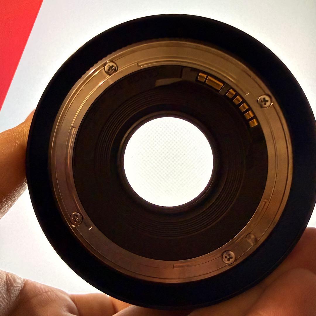 Canon EF 50mm f/1.8 STM レンズ