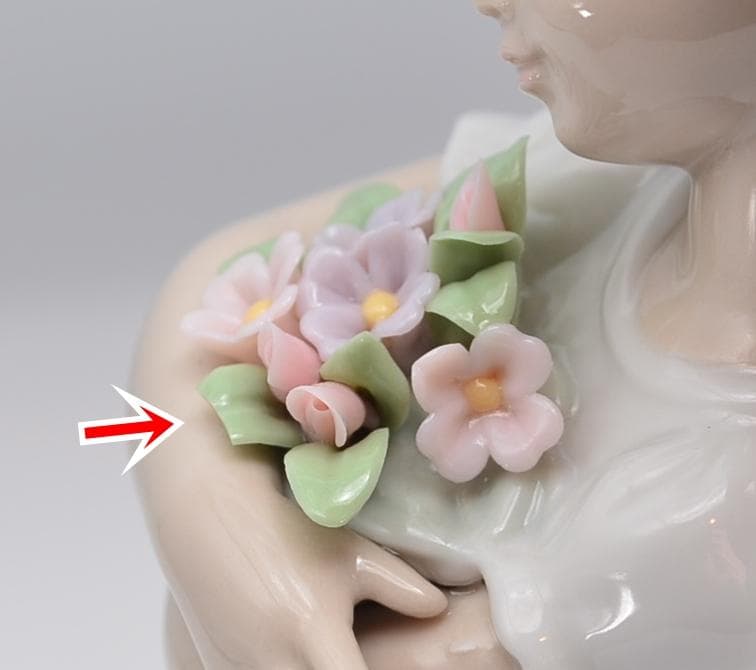 さわやかな風　＃8248　★リヤドロ　スペイン　ポーセリン　光沢仕上げ　絶版