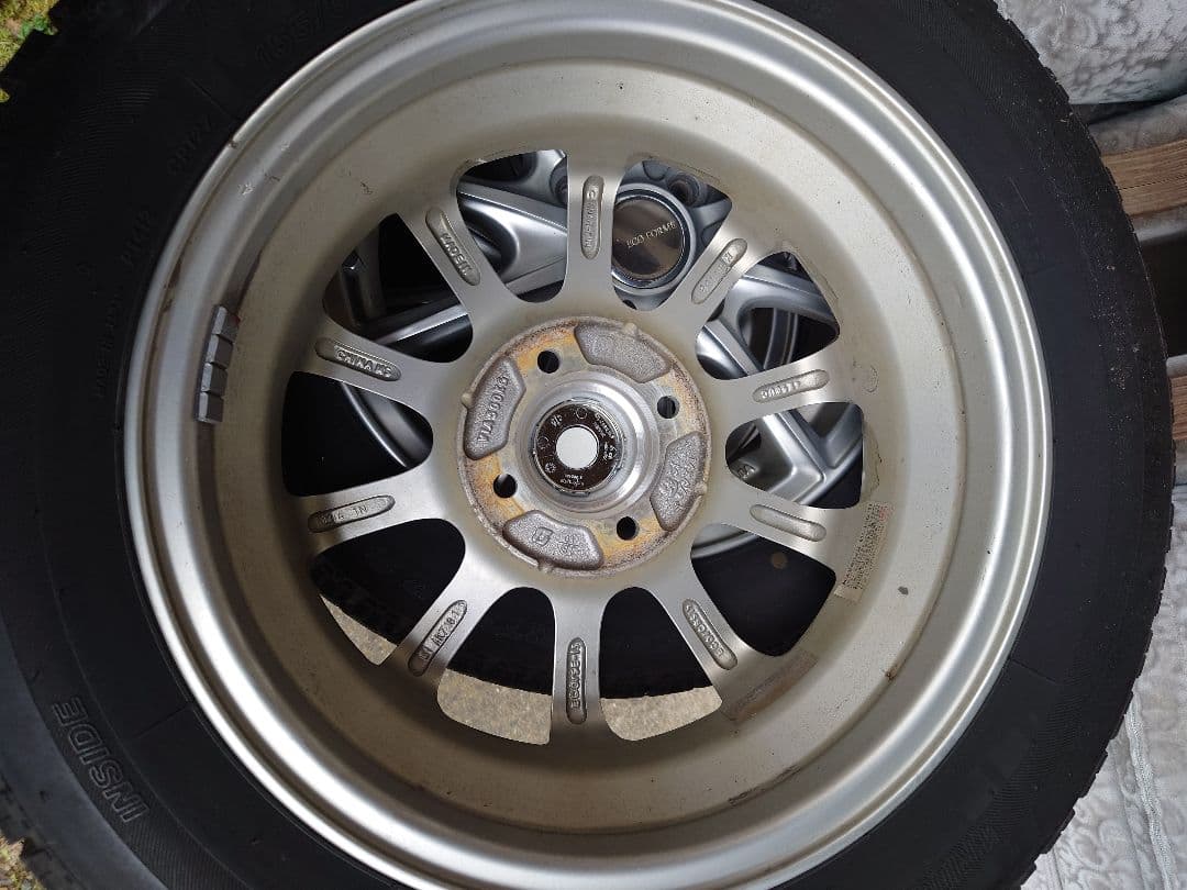 スタッドレスタイヤにアルミ付き165/65R14ブリジストン軽自動車用４本セット