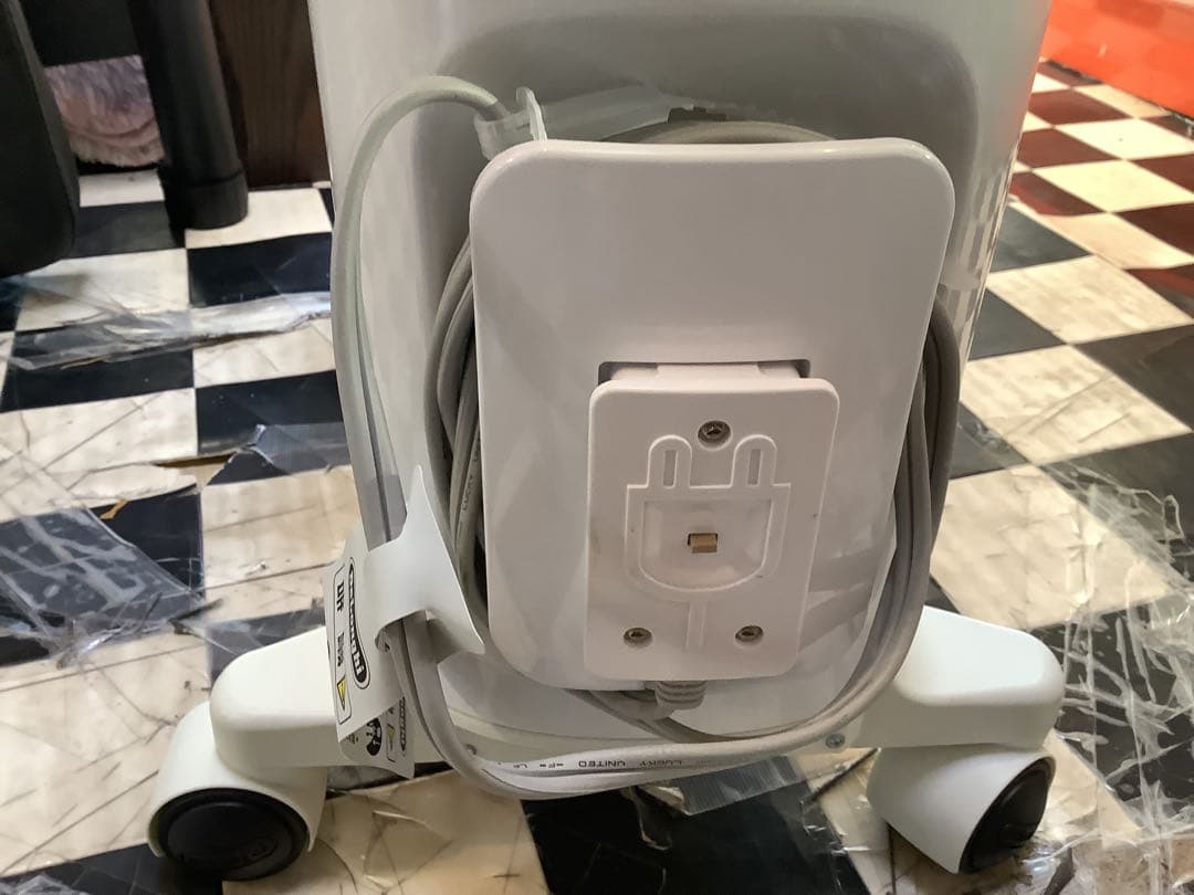 デロンギ　RHJ65L0915 オイルヒーター ユニカルド [最大13畳]