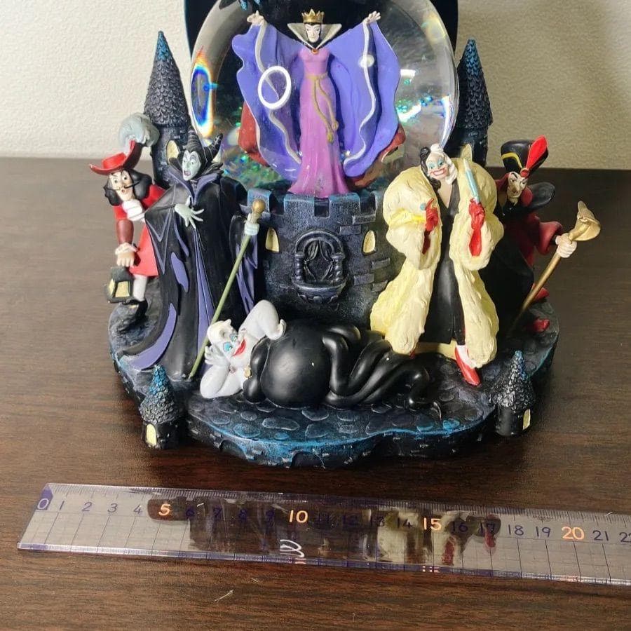 ディズニー⭐︎ヴィランズ スノードーム オルゴール付♪
