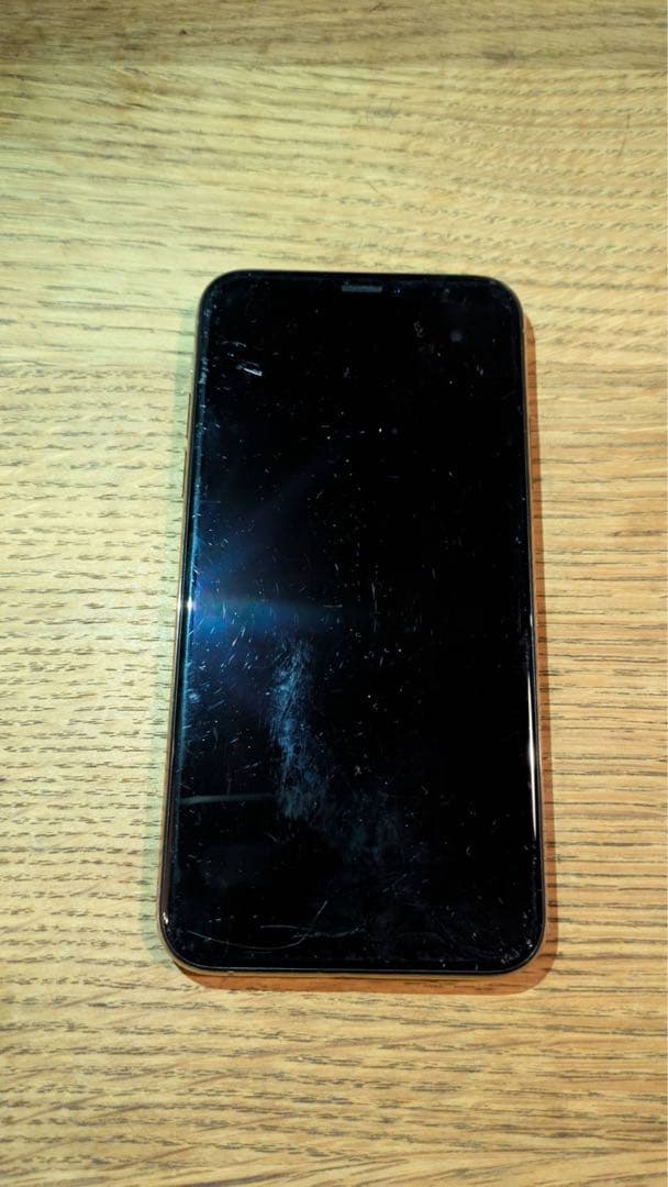 Apple iPhone Xs ゴールド