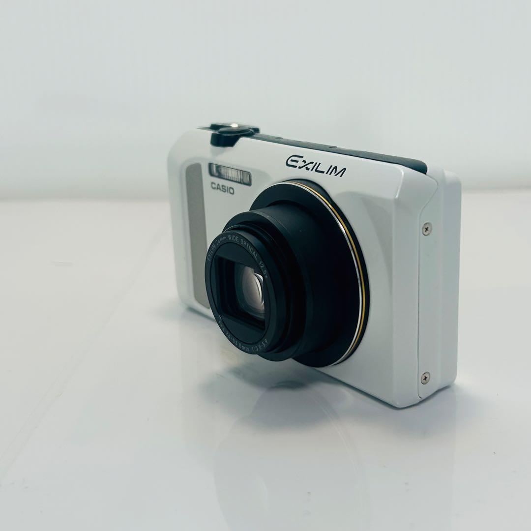 美品！CASIO EX-ZR200 コンパクトデジタルカメラ