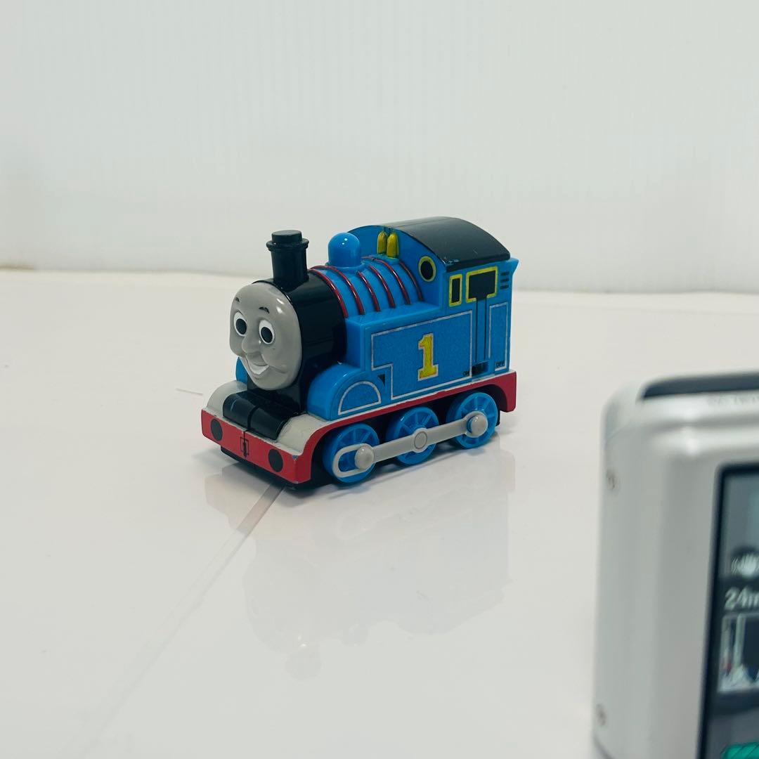 美品！CASIO EX-ZR200 コンパクトデジタルカメラ