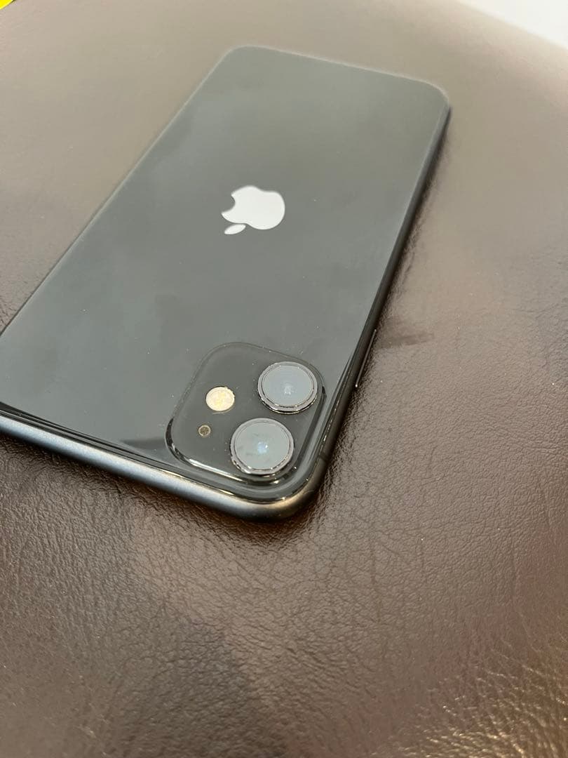 iPhone 11 本体　128GB ブラック　初期化済み